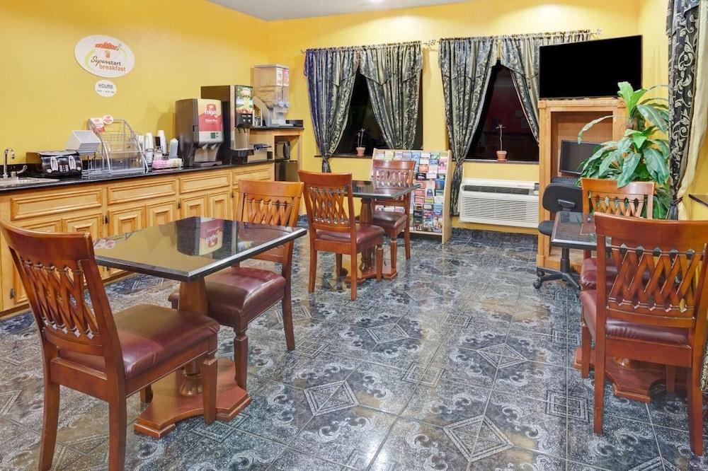 Sapphire Inn & Suites Deer Park Kültér fotó