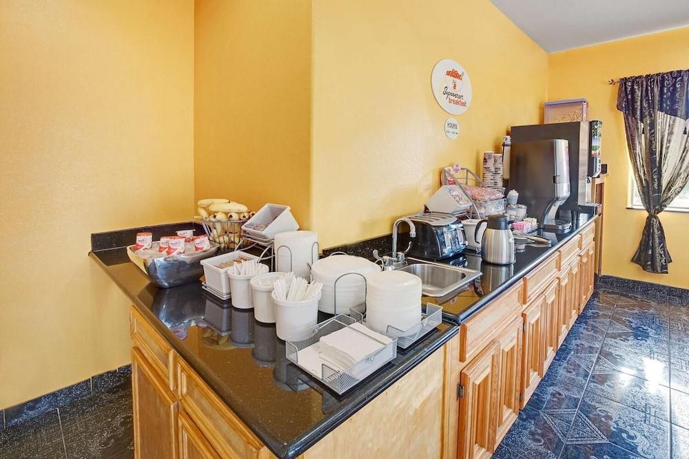 Sapphire Inn & Suites Deer Park Kültér fotó